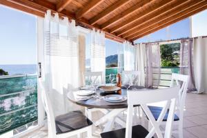 Agios Gordios Ammos House