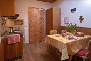 Ferienwohnungen St Hippolyt mit Hallenbad