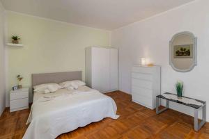 Holiday home in Jadranovo 33199