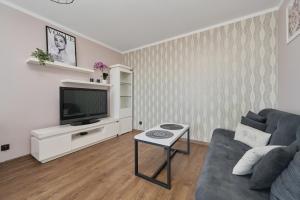 Comfortable Apartment 50 m2 with 1 Bedroom in Wrocław by Renters