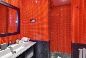 Big Stylish and Modern Apartment in Madrid Centre