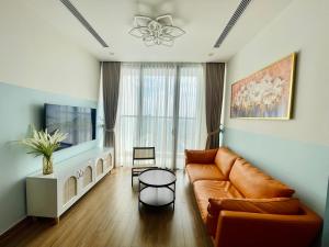 LUXURY APARTMENT VINHOMES SKYLAKE 5min to KEANGNAM