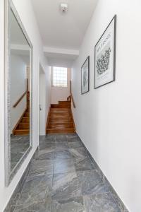 Ruza Apartment by EL-PI TOURS