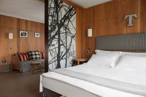 Suite room in Eden Hotel
