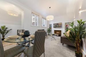 Harrods 2 Bed Lux Flat wpatio