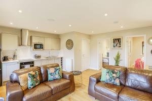 Conifer Lodge 25 with Hot Tub