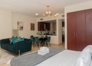 StoneTree - Studio Apartment Near The Beach