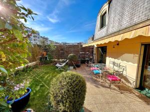 Splendid house, Jacuzzi and Private Gardens Paris