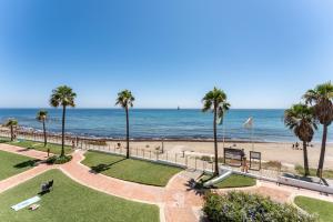 Dona Lola Renata front line beach duplex apartment with stunning sea views Close to Marbella - Mijas Costa