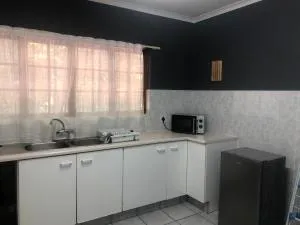 Hillcrest/Waterfall Garden Hideaway! - Inanda