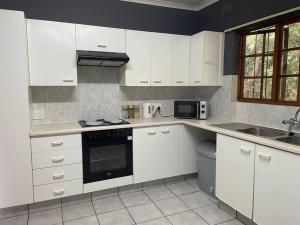 HillcrestWaterfall Garden Hideaway!