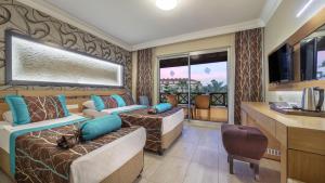 Family Room room in Saphir Hotel