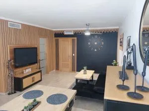 Apartamentos Atico Plata - Сетениль