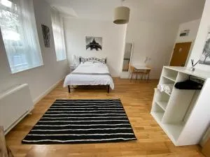 Midland apartments- Open plan - Braunstone