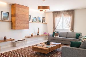 Altitude Lodge Hotel