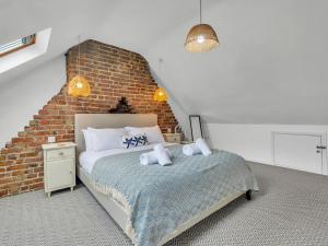 Spacious and Modern Sea Side apartment - Pass the Keys