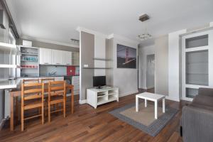 Warta River Sleep Well Apartment