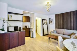 Beautiful 2BDR near the Eiffel Tower