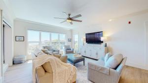 6508 Hampton Place North