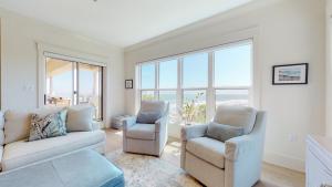 6508 Hampton Place North