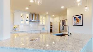 6508 Hampton Place North