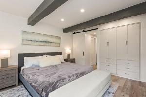 Enclave 110, Snowmass Ski-InSki-Out Condo wShared PoolHot TubGymWiFi