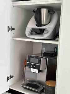 FamilienParadis Pool Garten Grill Parkplatz Fitness Tischtennis