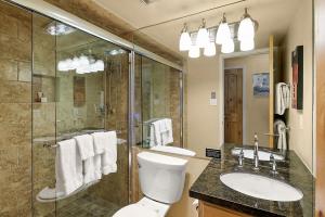 Chateau Chaumont Unit 8, Condo with Excellent Location, 1 Block to Aspen Mountain