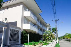 Floripa Jurerê Inter Colinas 4 qts 2 suites