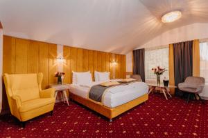 Deluxe Suite room in Hotel Lacu Rosu