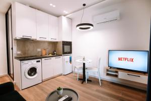 Barrikada Str Modern Apartments - THE NEST