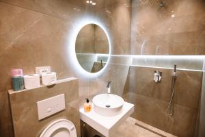 Barrikada Str Modern Apartments - THE NEST