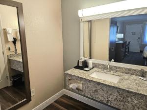 Roadstar Hotel Zephyrhills