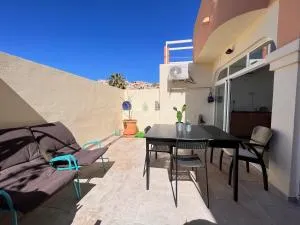 La Bella escondida Piscina Campo de golf solarium y parking en centro historico - Chilches