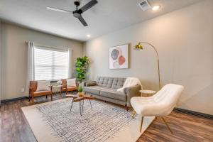 Newly Built Corner Hideaway 3 Mi to Texas A and M