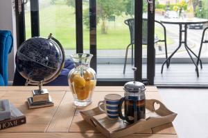 Spacious and modern family apartment, central and within walking distance to local amenities