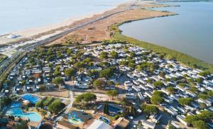 Campings Mobil-home 5 personnes dans camping Mar Estang 4 etoiles avec acces a la plage : photos des chambres