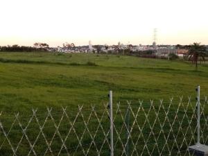 Pirassununga, SP - Casa 3 suítes em condomínio RURAL - 06 hóspedes Confortáveis