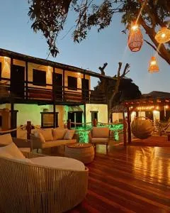 Pousada Entre Folhas - 西波山