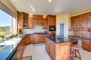 Lake Arrowhead Home w 3 Decks & Stunning Views!