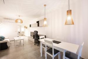 Top location! Cozy 1-BR flat