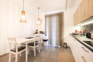 Top location! Cozy 1-BR flat