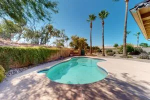 Desert Blooms - 埃文代尔