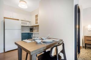 Studio King Suite room in Sonesta ES Suites Denver - South