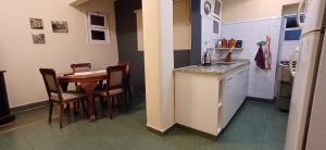 Departamento 2 dormitorios Microcentro