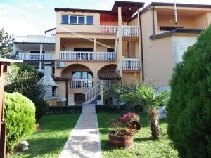 Apartment Zdravko - Štinjan