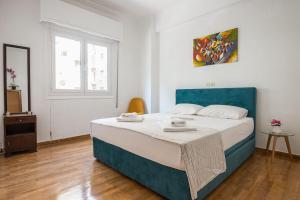 Athens Divas Familia Suite
