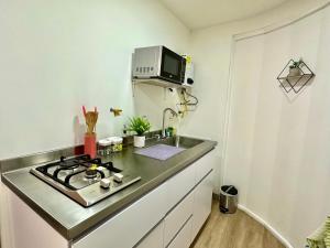 Ubicación Privilegiada En Laureles Medellin con Aire Acondicionado