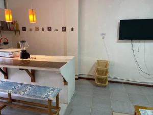 EN BAÑOS, HERMOSO y ACOGEDOR DEPARTAMENTO UBICADO EN PLENO CENTRO DE LA CIUDAD