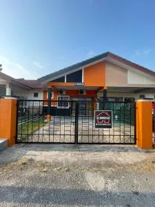 AZ MUSLIM HOMESTAY - Kampong Baharu Jimah